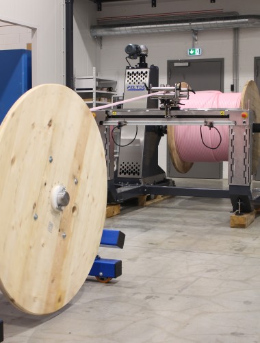Cable, pipe, rope winder to drums
